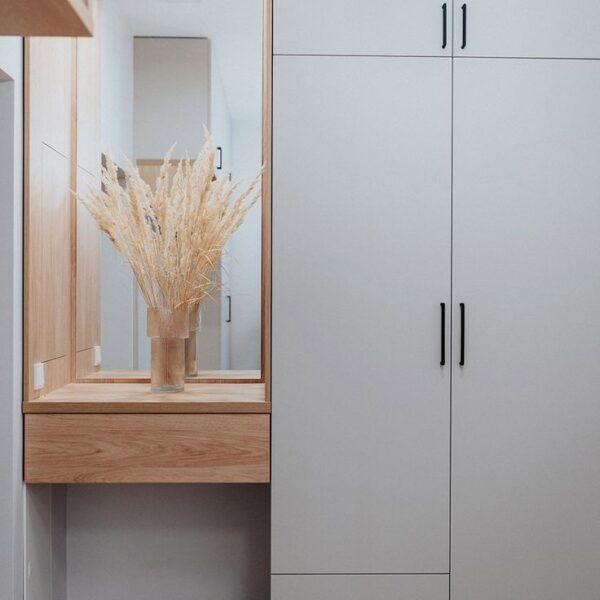 Μοντέρνα ντουλάπα"Kamelia"