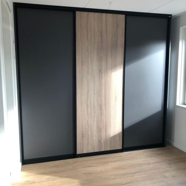 Ντουλάπα "Wood"